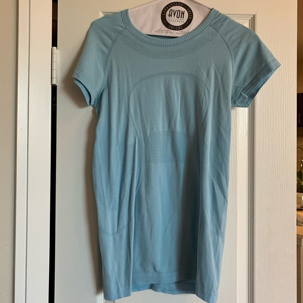 Lululemon light sky blue short sleeve top size 2